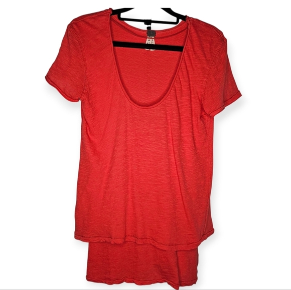 We The Free Tops - We The Free 100% Cotton Red Scoop Neck Tee, Size XS, GUC